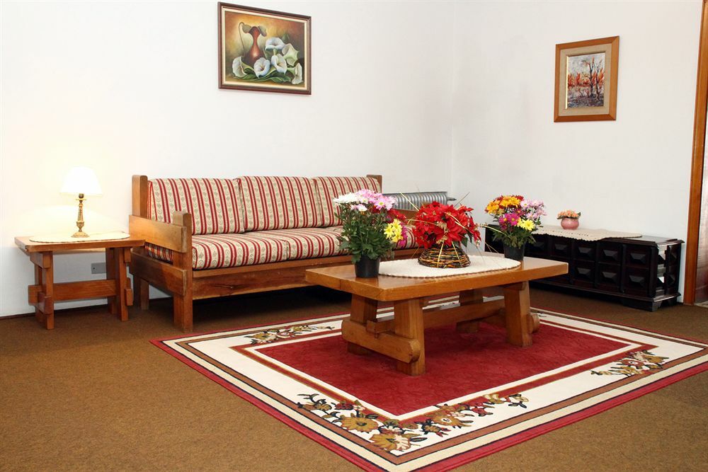 Hotel Vila Regina Campos do Jordão Kültér fotó